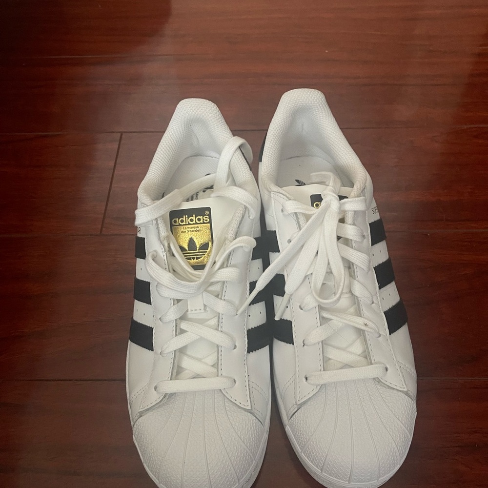 Adidas women’s All star tennis shoes